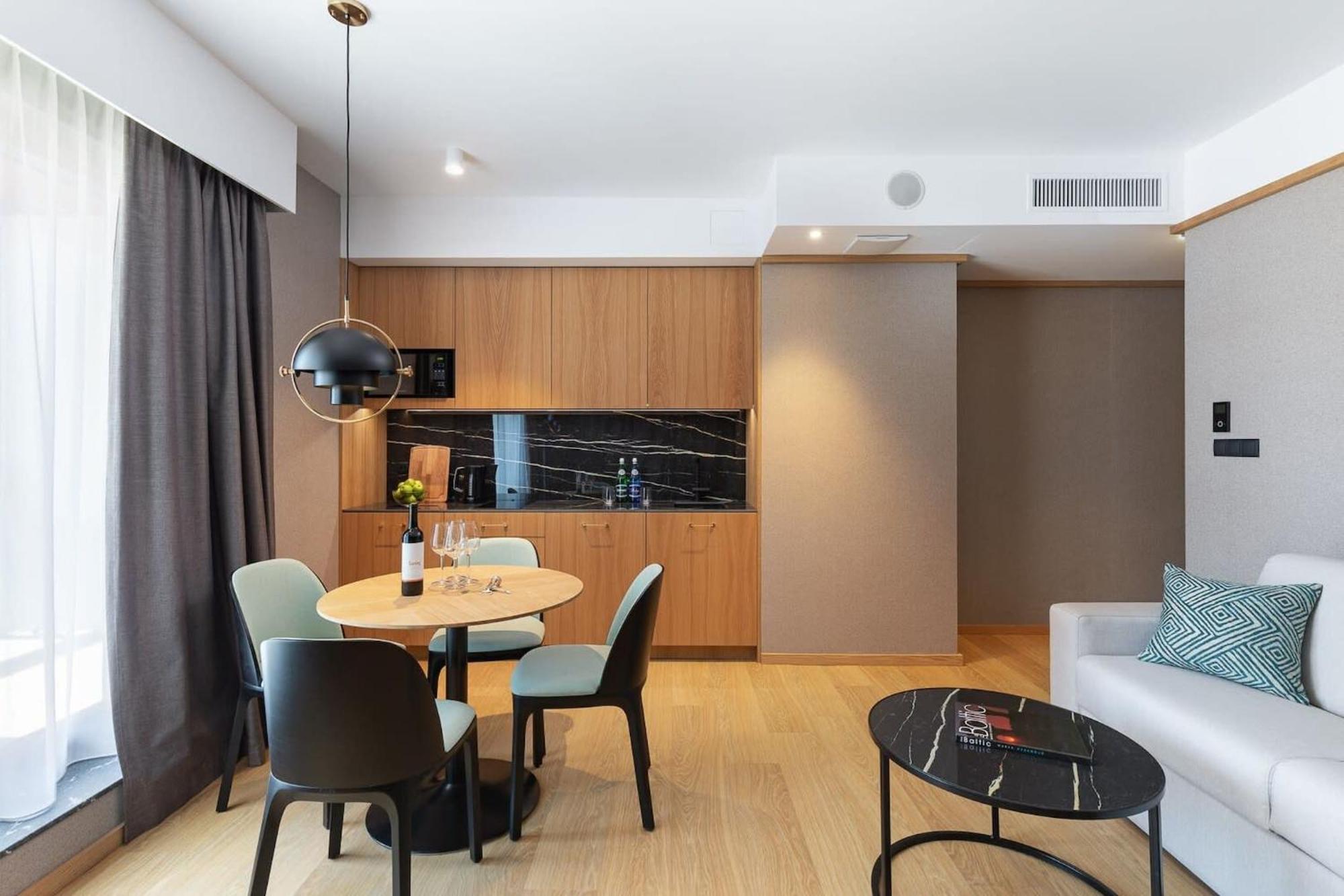 Apartamenty Deo Plaza By Rent Like Home Gdańsk Eksteriør billede